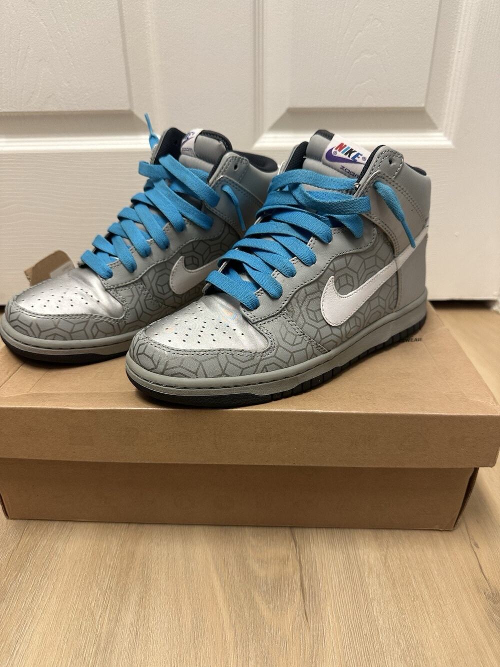 WMNS Nike Dunk HI Premium Metallic Silver Vivid Blue Size 8.5 317814-011